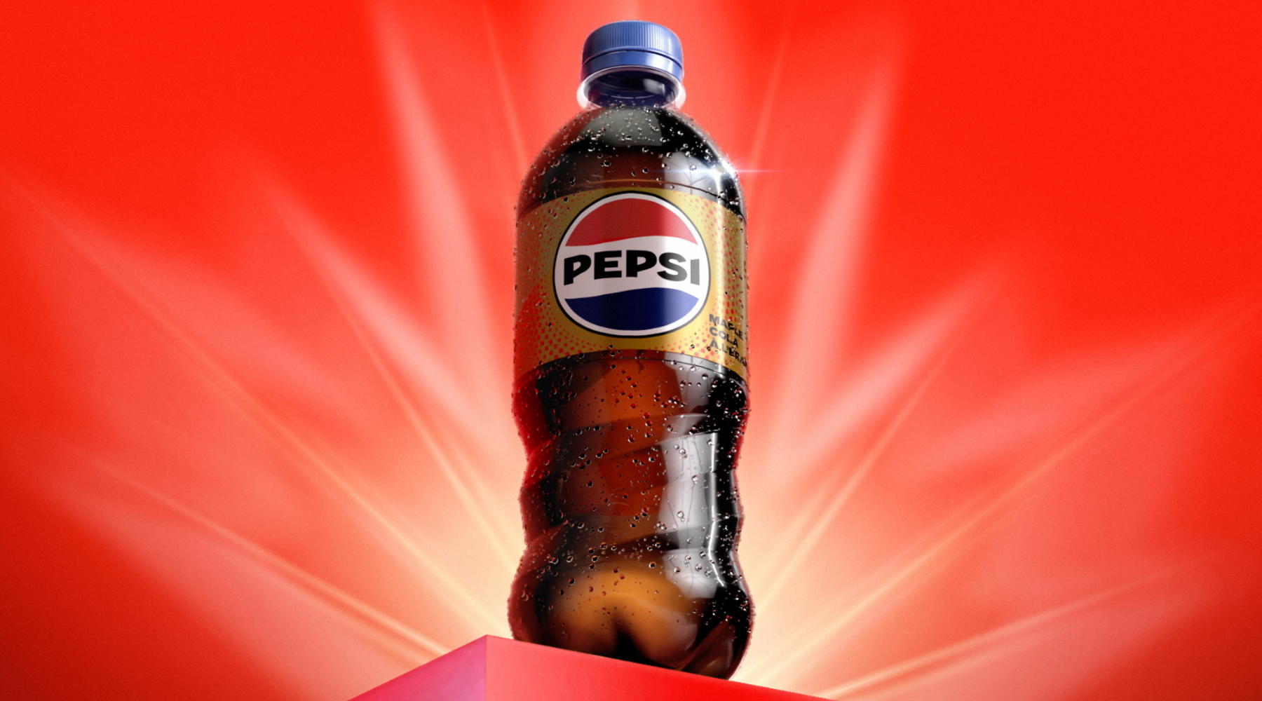 Une bouteille réfrigérée de Pepsi avec des gouttelettes de condensation se dresse sur un piédestal rouge sur un fond rouge brillant avec des rayons lumineux mettant en valeur la bouteille.